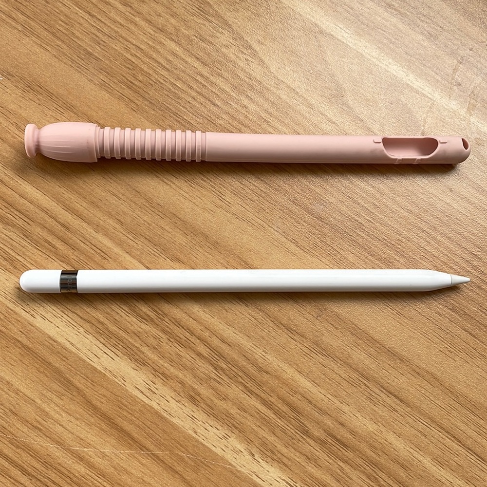 Apple Pencil and pink case